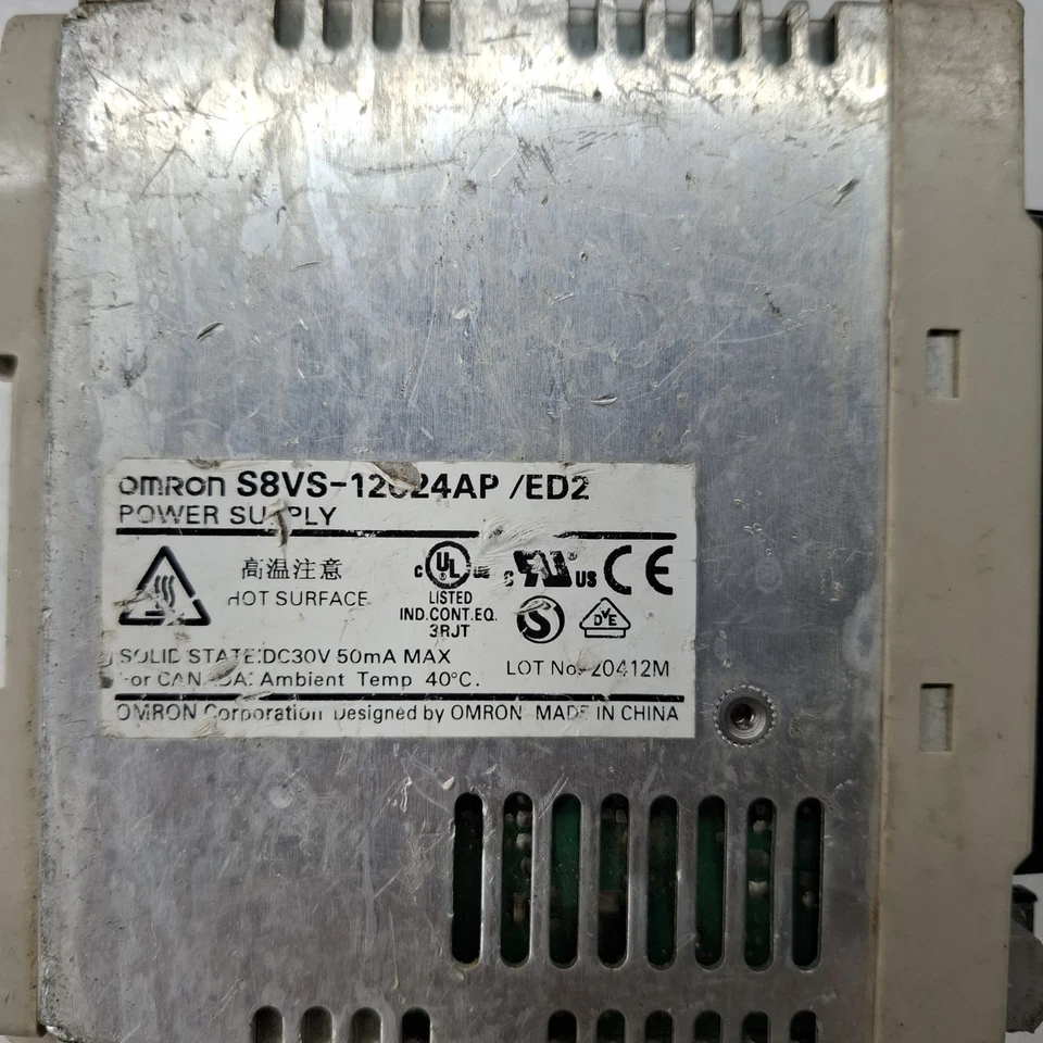 LOT OF 2 PCS OMRON 24VDC 5A POWER SUPPLY S8VS-12024AP/ED2 INPUT 100-240VAC